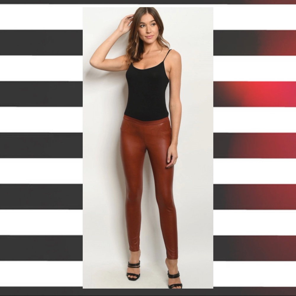 LOW RISE LEATHER LEGGINGS W/ FUNCTIONAL POCKETS ❤️